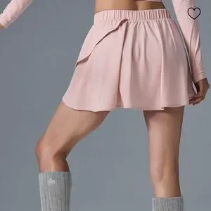 alo yoga プリーツスカート XXS ALO Yoga | Skirts | Alo Xxs Freestyle Skirt Ballet Pink Sold